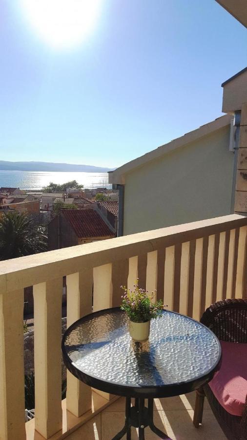 Apartments Angela Baška Voda Pokoj fotografie