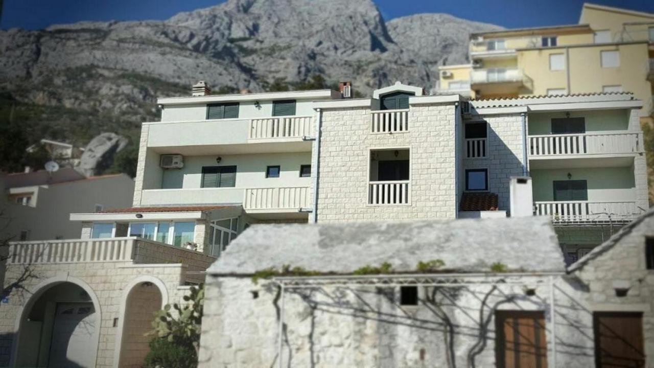 Apartments Angela Baška Voda Exteriér fotografie